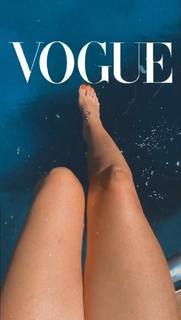 Athina Oikonomakou feet photo thumbnail