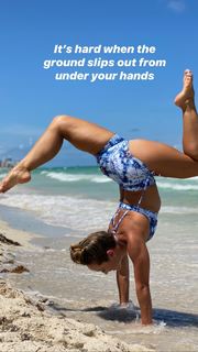 Kino MacGregor feet photo thumbnail