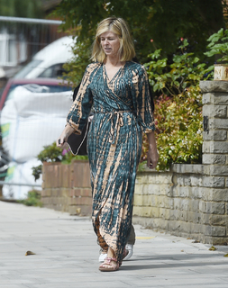 Kate Garraway feet photo thumbnail
