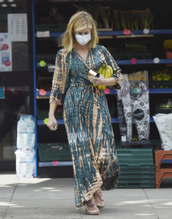 Kate Garraway feet photo thumbnail