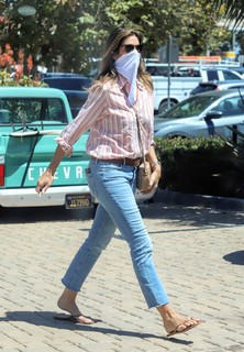 Cindy Crawford feet photo thumbnail
