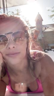 Paige VanZant feet photo thumbnail