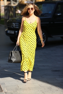Myleene Klass feet photo thumbnail