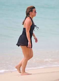 Coleen Rooney feet photo thumbnail
