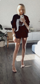 Nastia Liukin feet photo thumbnail