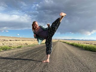 Valentina Shevchenko feet photo thumbnail
