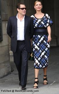 Uma Thurman feet photo thumbnail