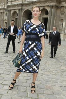 Uma Thurman feet photo thumbnail