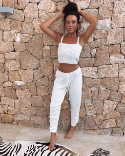 Charlotte Crosby feet photo thumbnail