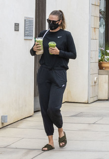 Maria Sharapova feet photo thumbnail