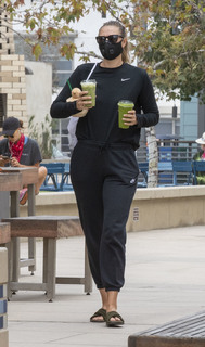 Maria Sharapova feet photo thumbnail