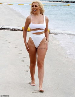 Chloe Ferry feet photo thumbnail
