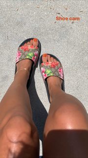 Chantel Jeffries feet photo thumbnail