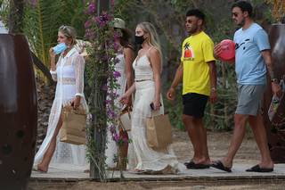 Perrie Edwards feet photo thumbnail