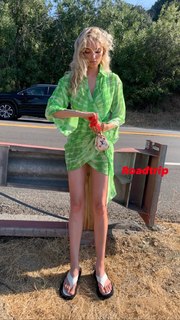 Elsa Hosk feet photo thumbnail