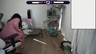 Imane Pokimane Anys feet photo thumbnail
