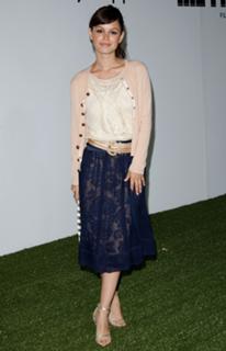 Rachel Bilson feet photo thumbnail