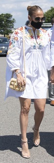 Jennifer Lopez feet photo thumbnail