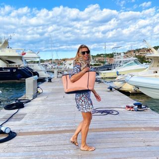 Federica Fontana feet photo thumbnail