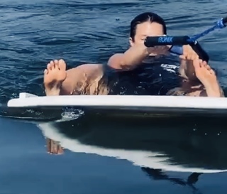 Danica Patrick feet photo thumbnail