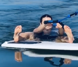 Danica Patrick feet photo thumbnail