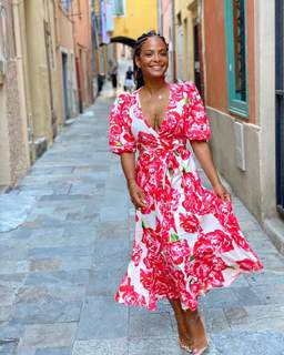 Christina Milian feet photo thumbnail