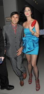 Katy Perry feet photo thumbnail
