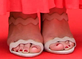 Catherine Princess of Wales feet photo thumbnail