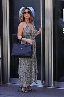 Myleene Klass feet photo thumbnail