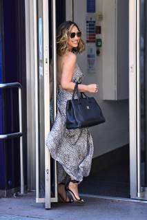 Myleene Klass feet photo thumbnail