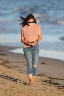Jennifer Garner feet photo thumbnail