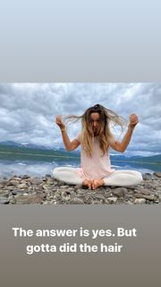 Kino MacGregor feet photo thumbnail