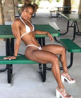 Qimmah Russo feet photo thumbnail