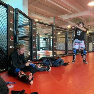 Valentina Shevchenko feet photo thumbnail