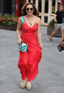 Myleene Klass feet photo thumbnail