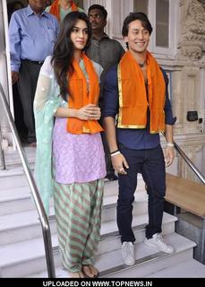 Kriti Sanon feet photo thumbnail