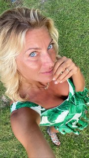 Federica Fontana feet photo thumbnail