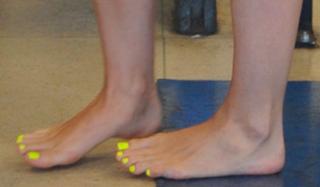 Katy Perry feet photo thumbnail