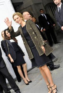 Uma Thurman feet photo thumbnail