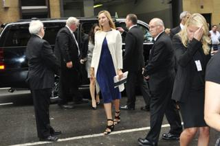 Uma Thurman feet photo thumbnail