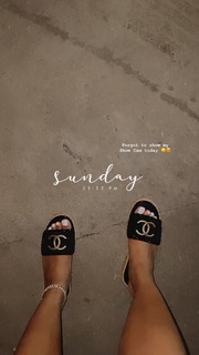 Jilly Anais feet photo thumbnail