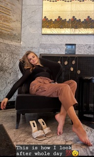 Karolina Pisarek feet photo thumbnail