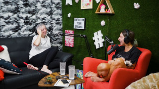 Gabbie Hanna feet photo thumbnail