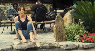 Keira Knightley feet photo thumbnail
