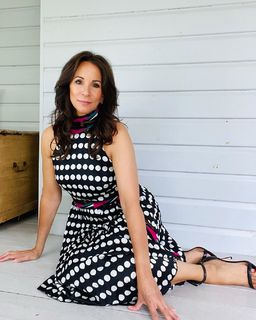 Andrea McLean feet photo thumbnail