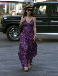 Myleene Klass feet photo thumbnail