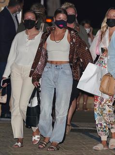 Sofia Richie feet photo thumbnail