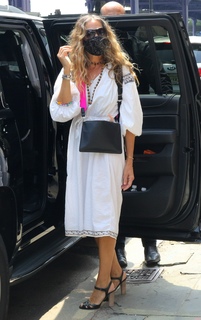 Sarah Jessica Parker feet photo thumbnail