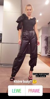 Karolina Pisarek feet photo thumbnail