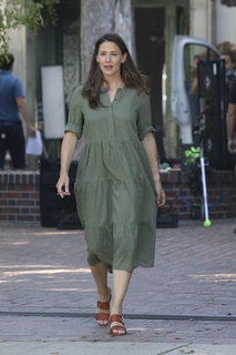 Jennifer Garner feet photo thumbnail